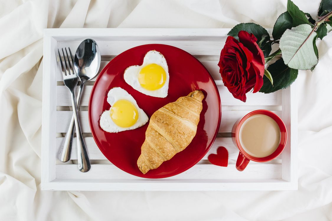 https://fonwall.ru/wallpaper/food-heart-fried-egg-rose.html