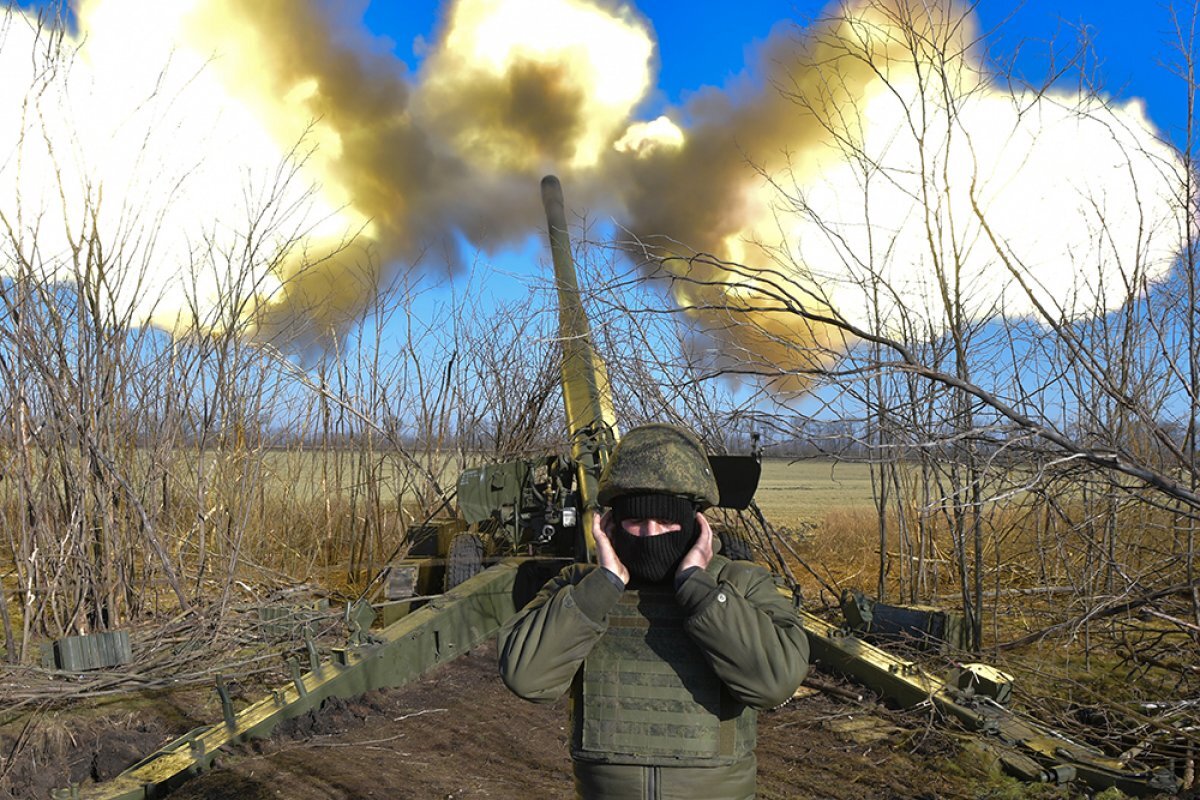    Военкор Поддубный: под Артемовском практически окружены 1 500 солдат ВСУ