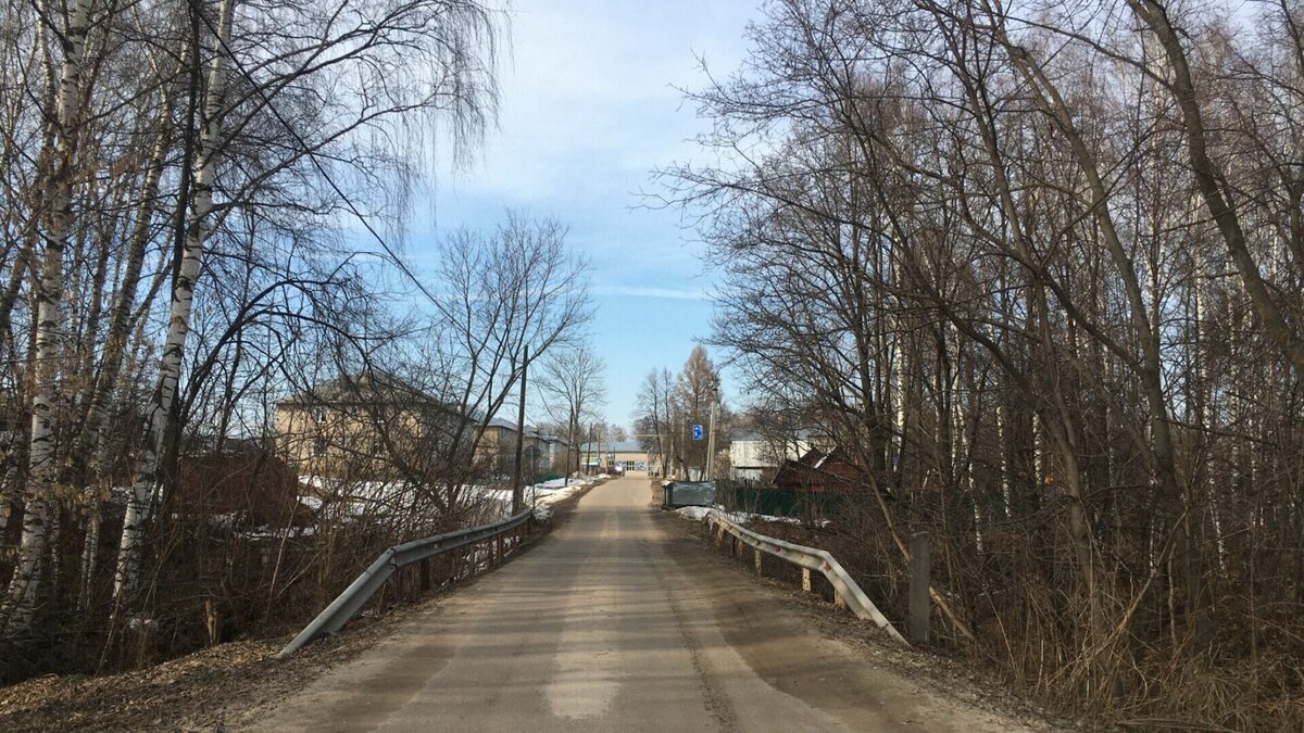     Согласно данным Примгидромета, выходные выдастся облачными и немного снежными. При этом средняя температура воздуха составит 0 °C и выше.