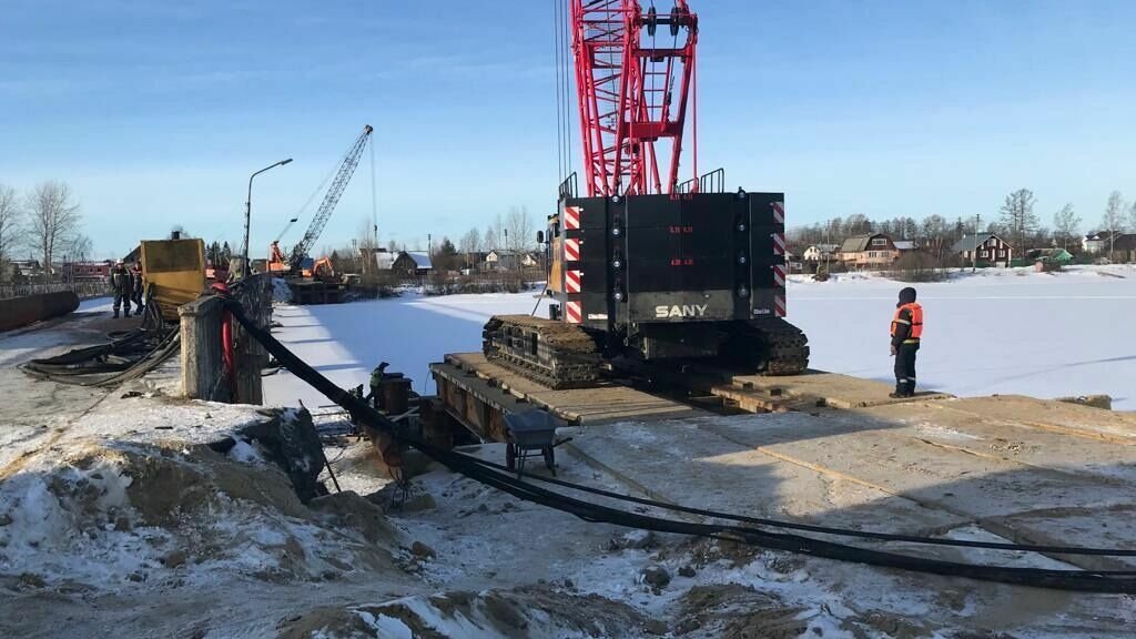     С 28 февраля движение для пешеходов через мост на реке Шуя будет закрыто в связи с ремонтом. Для удобства местных жителей будут организованы ежедневные поездки на автобусах, сообщили в пресс-службе Минтранса.