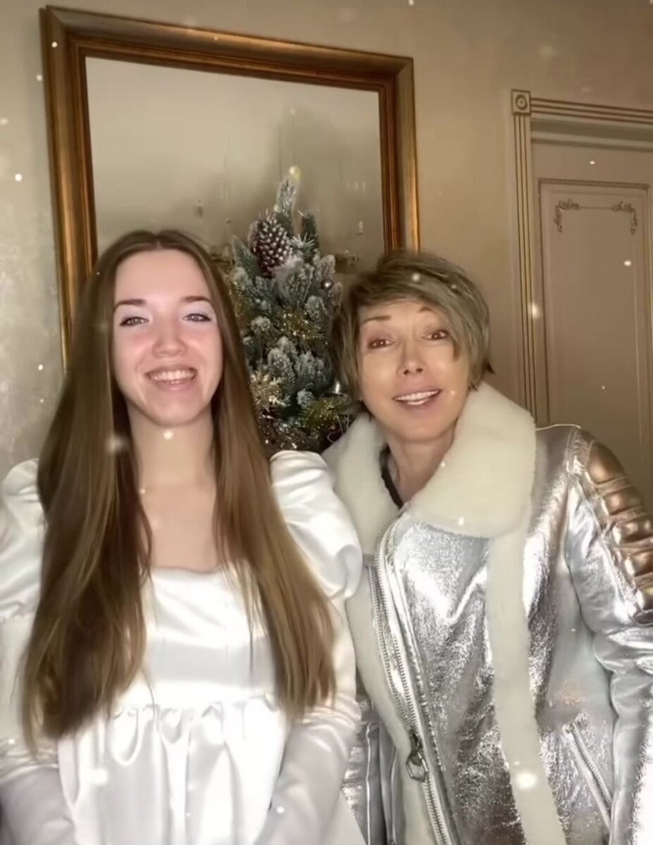     Елена души не чает в своей единственной дочери. Фото: соцсети.