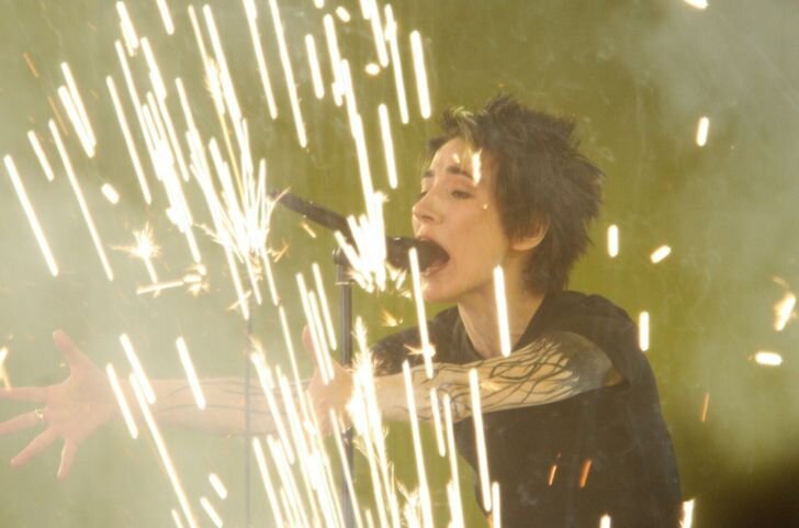 Девочка-скандал выросла.