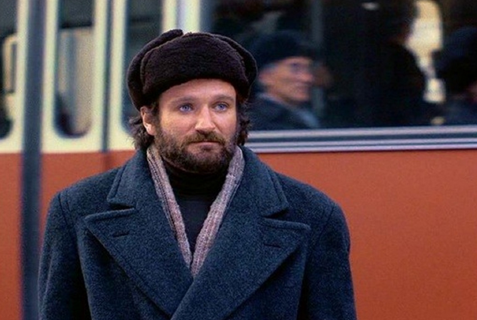 «Москва на Гудзоне» – это американский фильм, который вышел в 1984 году, рассказывает о жизни в СССР.