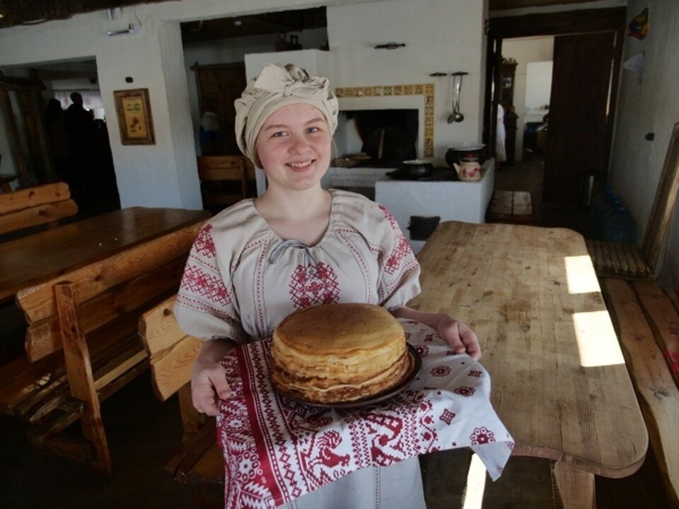     Блины - любимое лакомство всех томичей. Светлана МАКОВЕЕВА