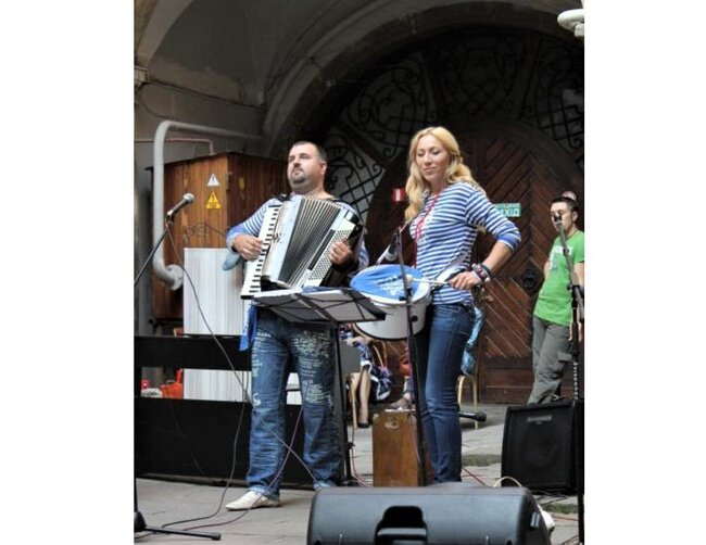 В интернете известно только фото этих музыкантов. Источник: https://fb.ru/article/305732/sostav-gruppyi-band-odessa-i-ego-osobennosti