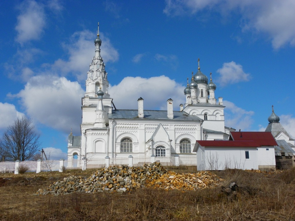 Ссылка на источник: https://sobory.ru/photo/328859