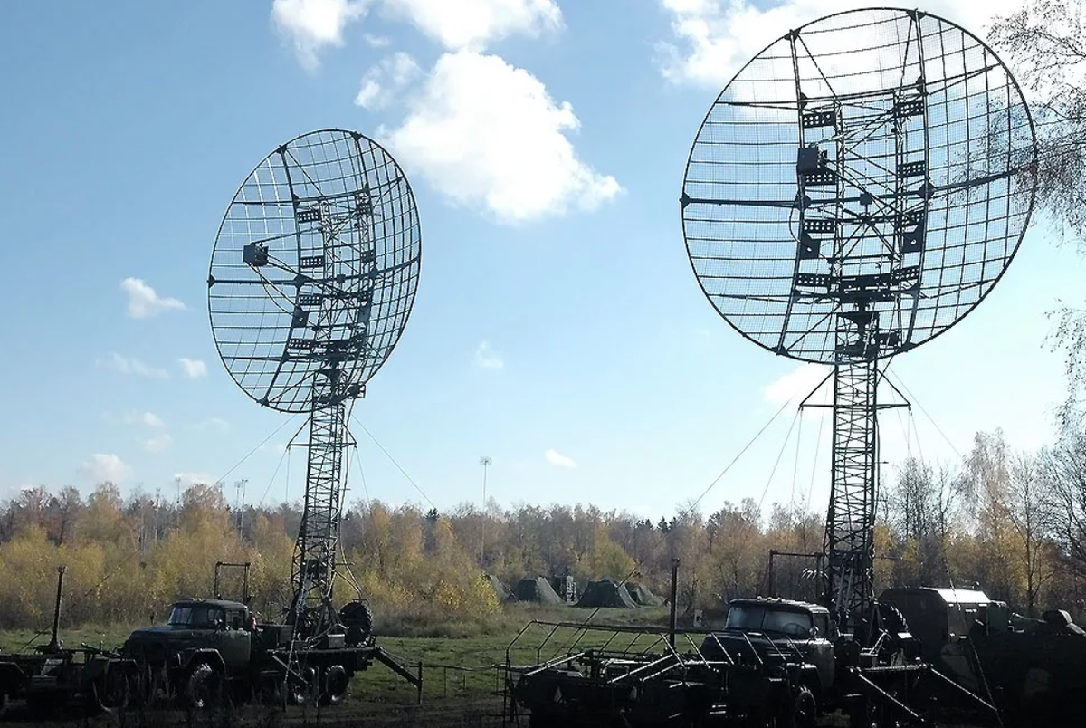 Военная связь статья. Р-410 тропосферная станция. Тропосферная станция р-410 5.5. Тропосферная радиорелейная станция р-410. Станция р 410 тропосферной связи.