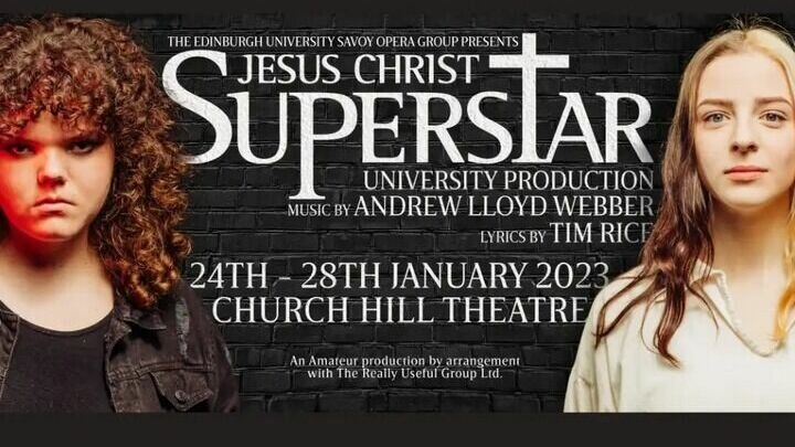     “Оперная группа «Савой» Эдинбургского университета возвращается на сцену Чёрч-Хилл с гендерно-нейтральной постановкой знаменитой рок-оперы «Иисус Христос — суперзвезда»”, - сообщают британские СМИ.