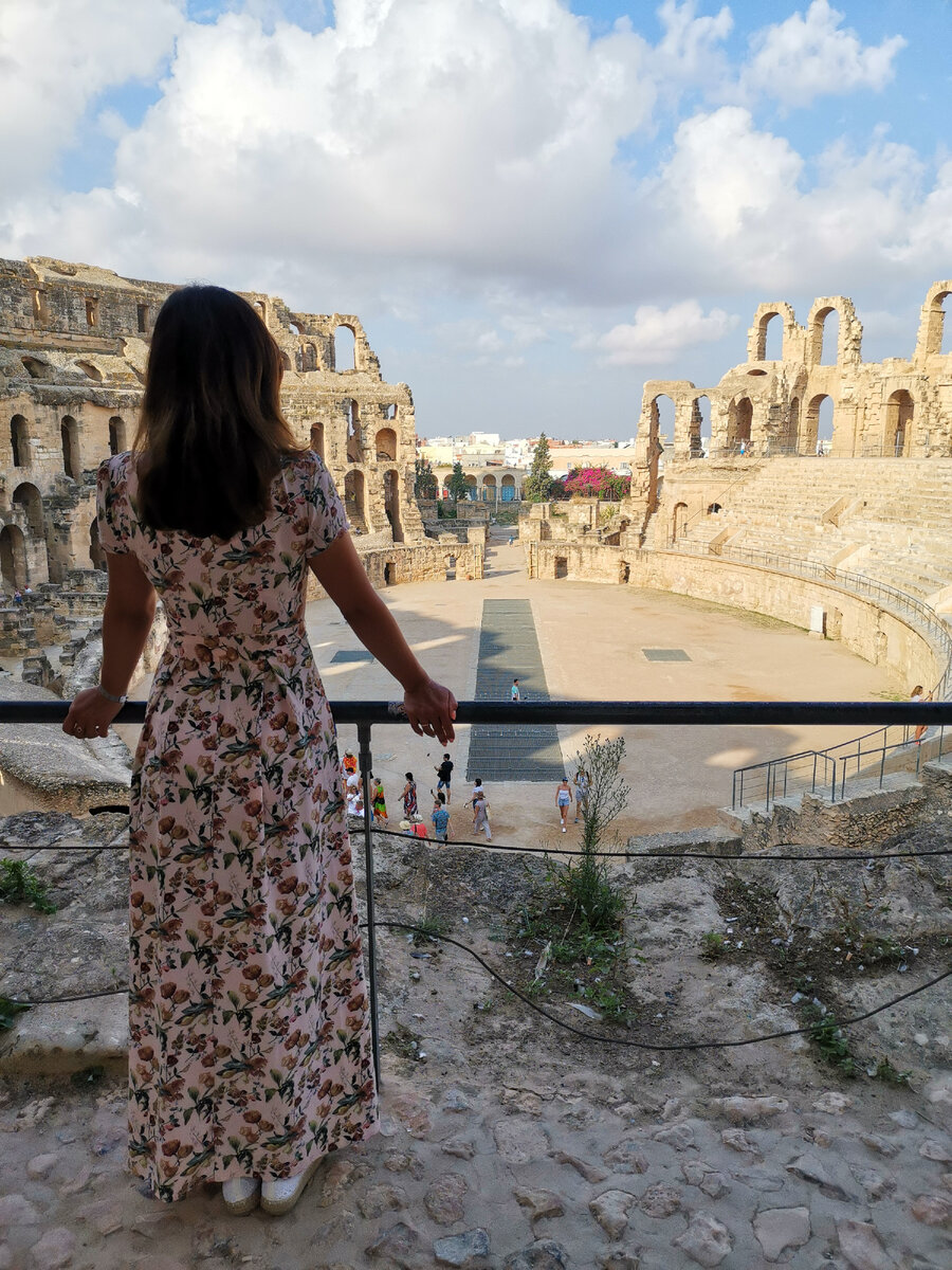 Многим мамам нравится роль жертвы, потому что так им не нужно нести ответственность, а как бонус - их часто жалеют и сочувствуют.