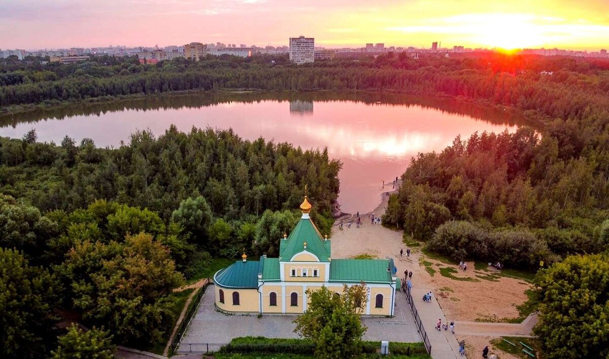 Храм на святом озере в Косино