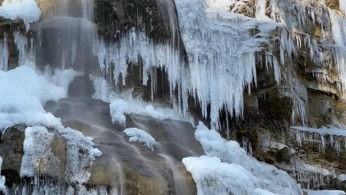 Красноярск Frozen Waterfall