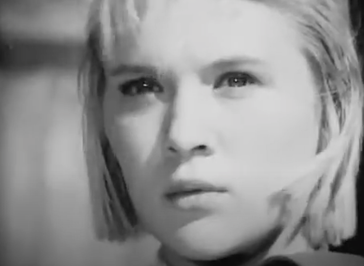 Галина Польских в фильме "Дикая собака Динго" (снимок с экрана) 