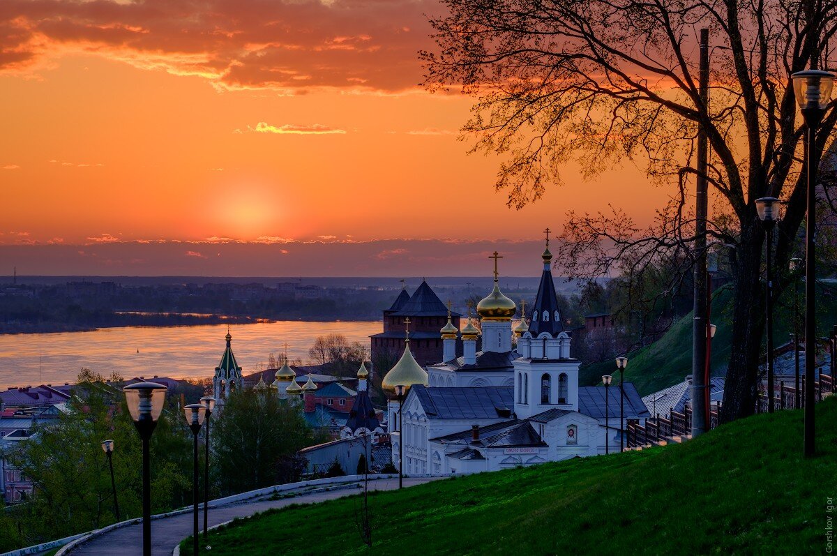 Картина нн. Печёры Нижний Новгород Кремль. Нижний Новгород природа и облик города. Нижний Новгород нижегородские рассветы. Рассвет Кремль Нижний Новгород.