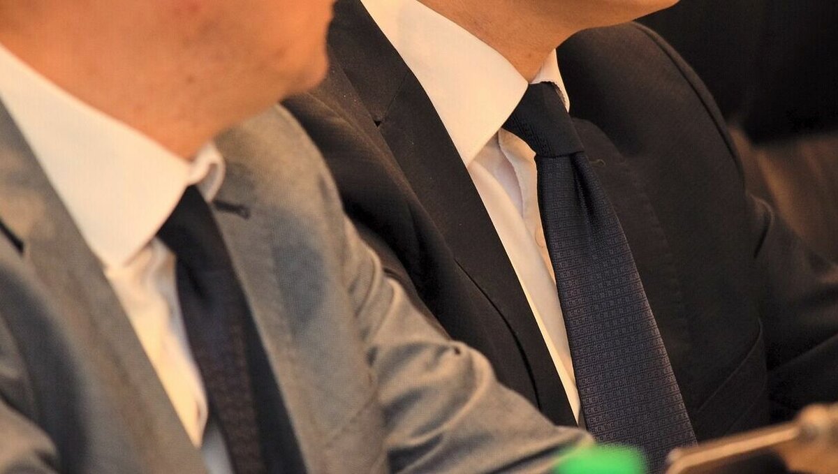     Швейцарская компания Lindt, специализирующаяся на производстве шоколада и кондитерских изделий, инициировала процесс ликвидации российского юридического лица ООО «Линдт унд Шпрюнгли (Раша)». Об этом сообщает РБК, ссылаясь на записи в Едином государственном реестре юрлиц (ЕГРЮЛ).