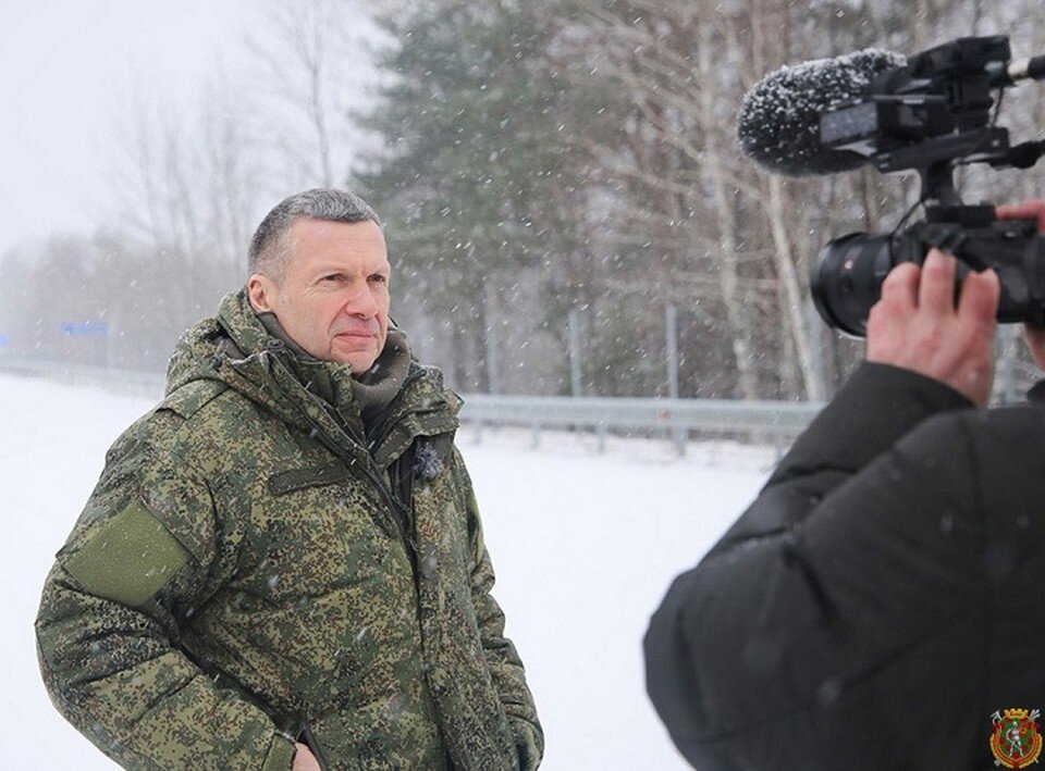     Все увиденное телеведущий обещал показать в рамках программы "Вечер с Владимиром Соловьевым" и на своем YouTube-канале "Soloviev Live". Фото: "Ваяр"