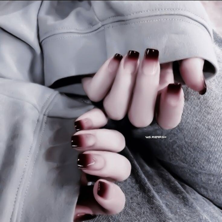 Эти ногти тоже больше подростком понравиться 