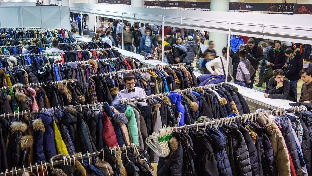    Продажа одежды© РИА Новости . Евгений Биятов