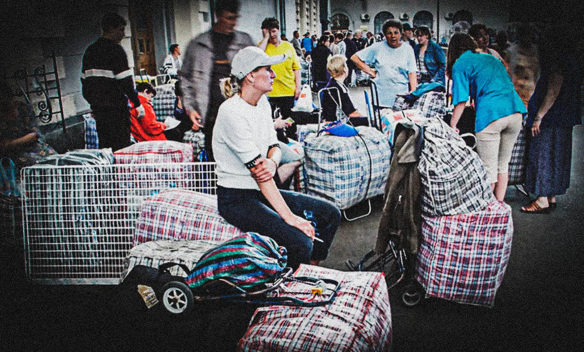 челночники. почему появились челноки в 1990 е гг. почему появились челноки в 1990 е гг. мода лихих 90х. челноки бизнес в 90е.