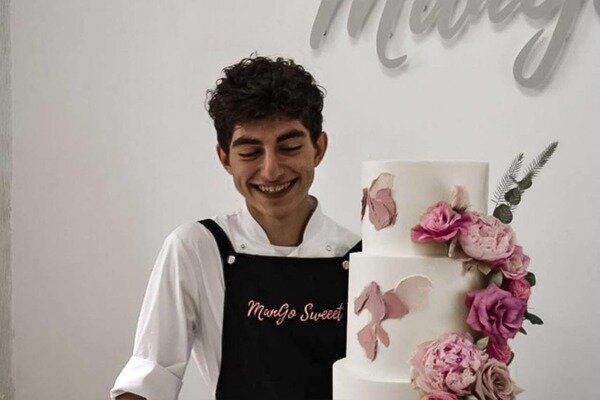    «...я не повторю ни за какие деньги»: 17-летний повар-кондитер из Орска Геворг Кесоян стал участником шоу «Кондитер» на «Пятнице!»