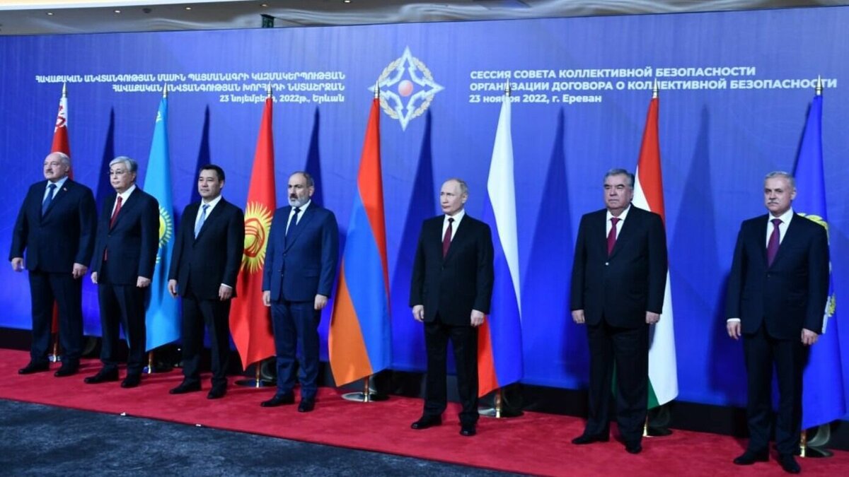     Учения сил Организации Договора о коллективной безопасности (ОДКБ) «Нерушимое братство» — 2023 состоятся в Киргизии. Соответствующую информацию во время пресс-конференции озвучил начальник Объединенного штаба ОДКБ генерал-полковник Анатолий Сидоров.