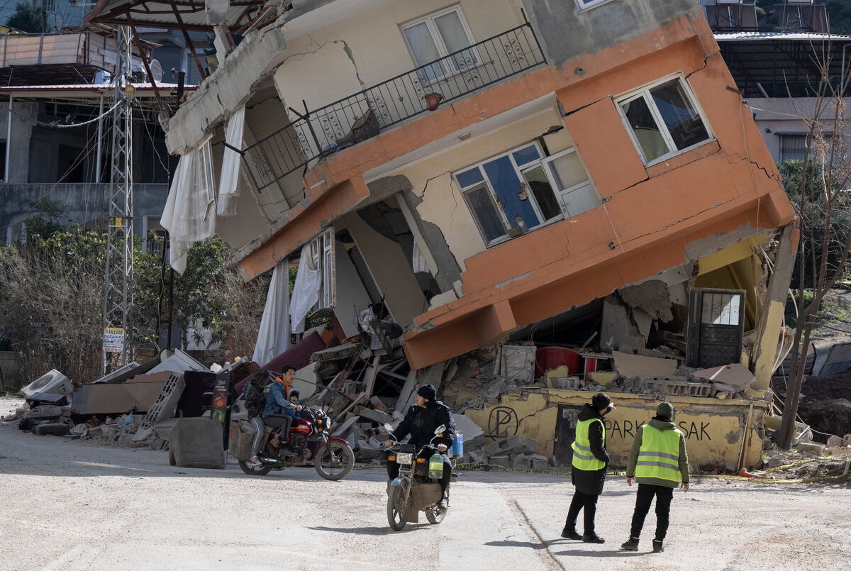 Особенности строительства сейсмоустойчивых домов Несколько дней назад и без того не самый спокойный 2023 год омрачила новость о трагическом землетрясении в Турции, в результате которого только по...