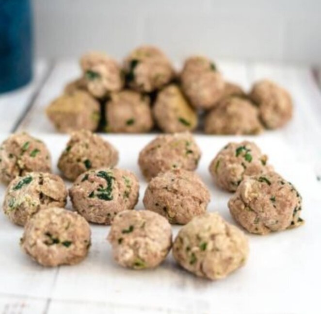 Готовлю кошке идеальный корм - вкусные тефтельки и замораживаю ...