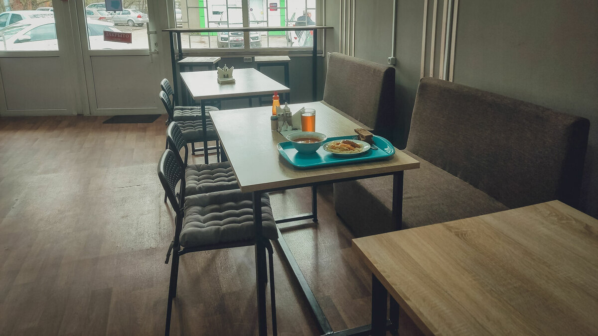     Среди опрошенных есть и те, кого работодатель кормит бесплатно, но таких немного — 5%.