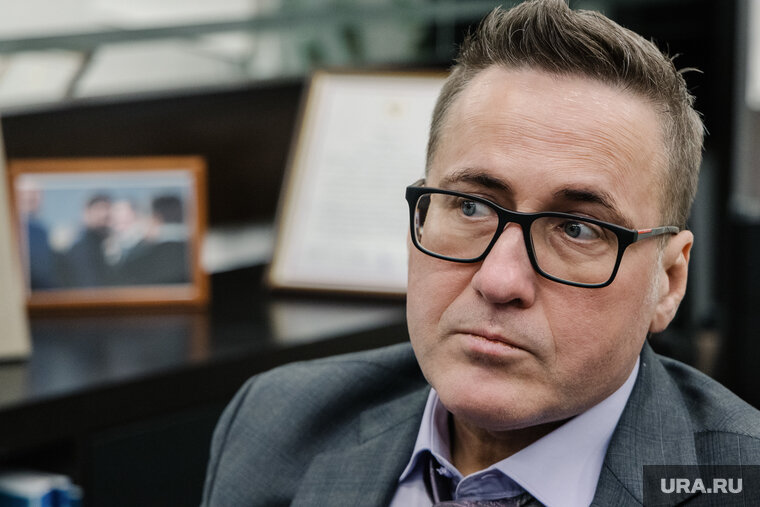    Политолог Евгений Минченко считает, что никаких преемников у президента РФ Владимира Путина нет