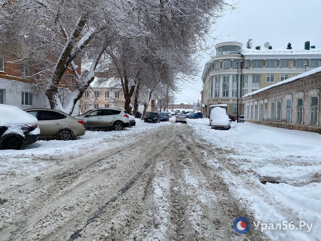 Как выглядят дороги в центре Оренбурга после обильных снегопадов? Фотофакт  Урал56.РУ | Урал56.Ру | Оренбург, Орск - главные новости | Дзен