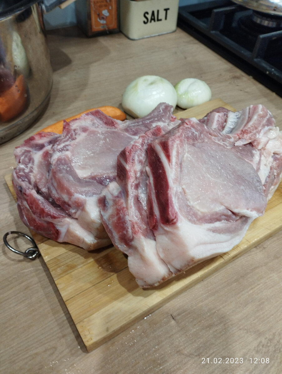 У меня мясные краешки на косточке.    