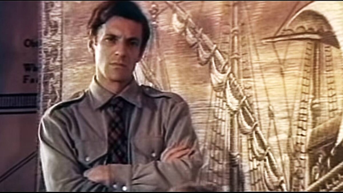 Кадр из фильма "Испанский вариант". Ян Пальма (Янис Плесумс).