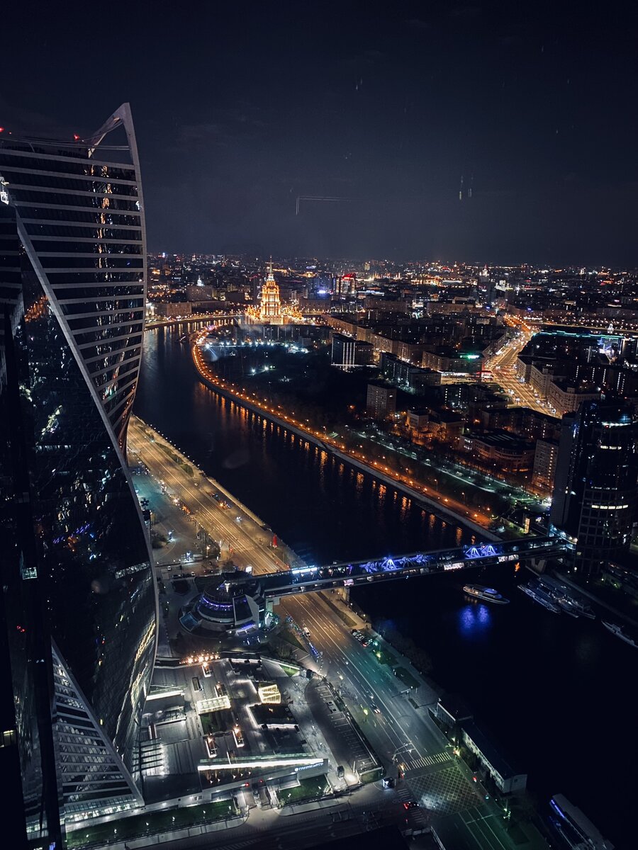 Москва-Сити ночная Москва. Завораживает не так-ли...