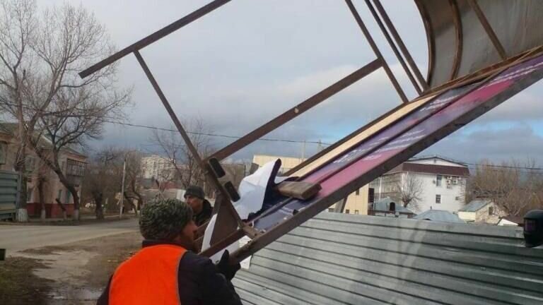     В Ставропольском крае ухудшение погоды с 22 февраля принесло ряд проблем для местных жителей. Что известно о последстиях стихии, в материале NewsTracker.