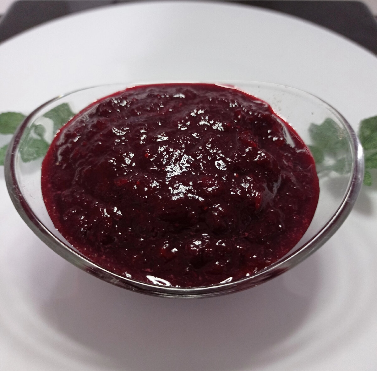 Вишневый соус фото Вишневый соус к мясу и к сырной нарезке. Вкуснейший, пряный, как в магазине, тол