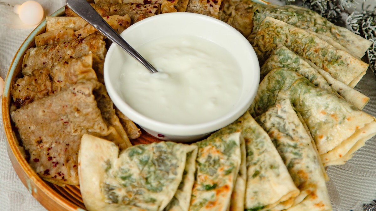    Необычные блины с сыром и зеленью