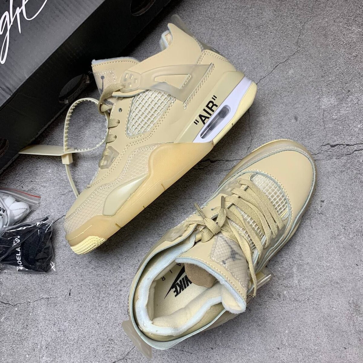 Air Jordan 4 Retro Off-White Sail CV9388-100