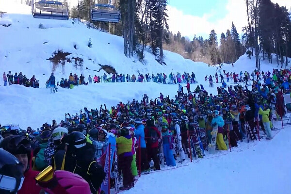 Очередь на подъемники.