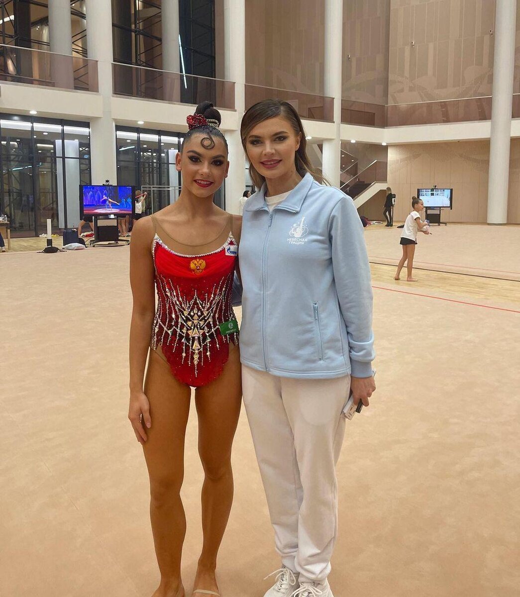 Алина Кабаева гимнастка