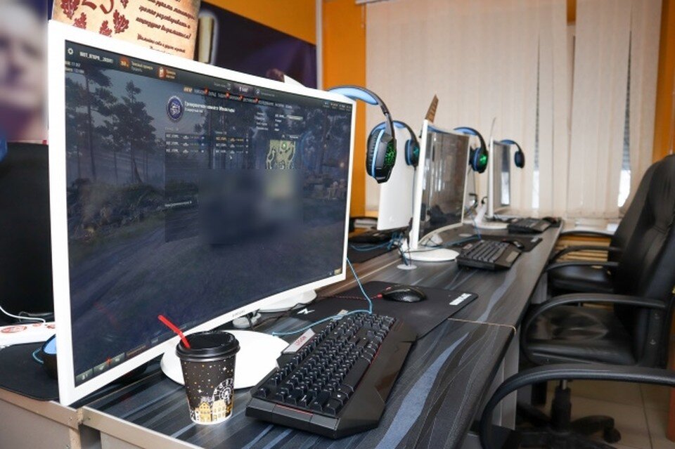     Психиатр назвал три главных фактора долгого погружения в агрессивные игры, которые пагубно влияют на подростковую психику. Василий Вахрин