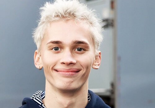 Даня Милохин