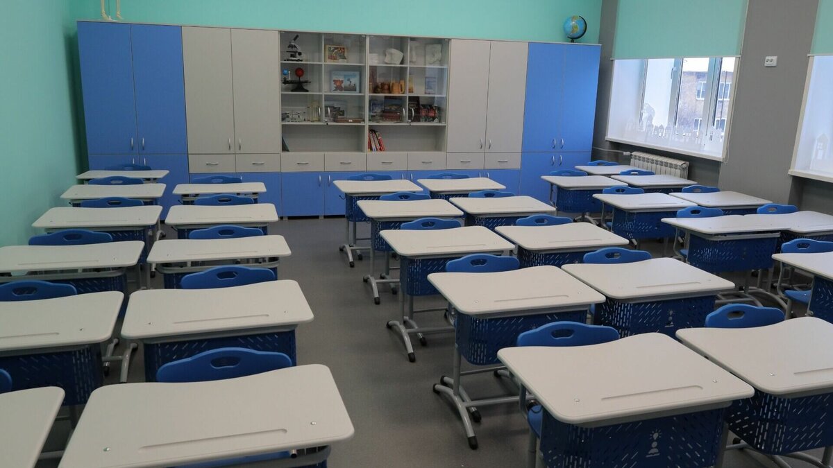     В текущем году планируется проведение капитального ремонта в зданиях 1527 российских школ. На сегодняшний день соответствующие контракты подписаны немногим более чем по половине объектов. До 20 марта каждый субъект РФ обязан определиться с компаниями-подрядчиками.