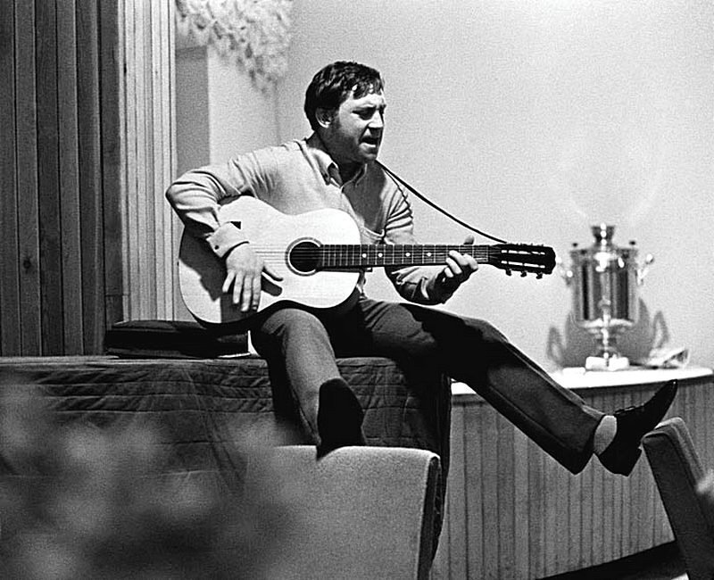 Владимир Высоцкий на десятилетии театра на Таганке. 23 апреля 1974 года