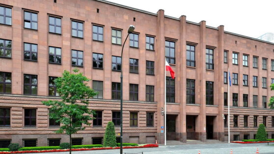    Польша высылает белорусского военного атташе Сергей Бунеев