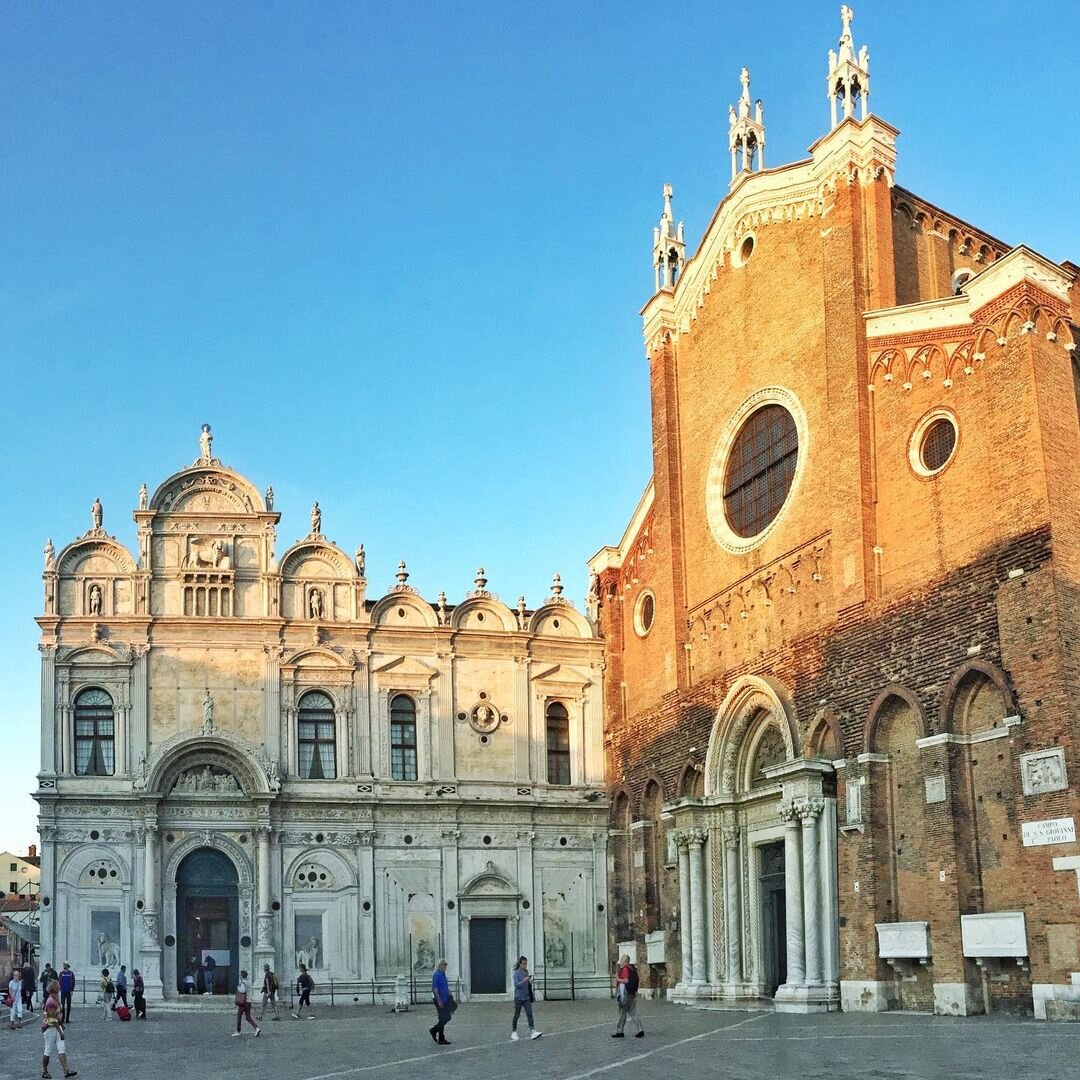 Эта фотопрогулка основана на моих воспоминаниях из поездки в Венецию в 2019 году