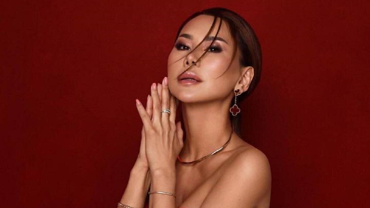    Динара Сатжан:instagram.com/dinarasatzhan