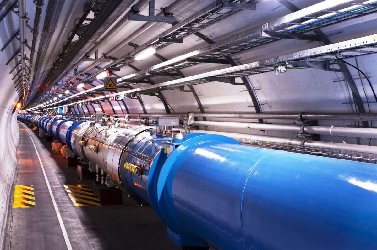      Фрагмент Большого адронного коллайдера. Фото: Maximilien Brice (CERN)