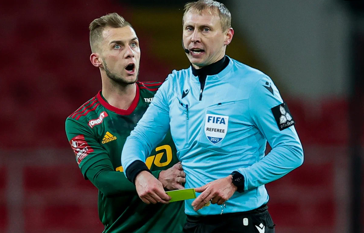 Говорящий кадр матча "Спартак" - "Локомотив" 27 февраля. Лицо капитана "железнодорожников" Дмитрия Баринова выражает всю реакцию на судейство