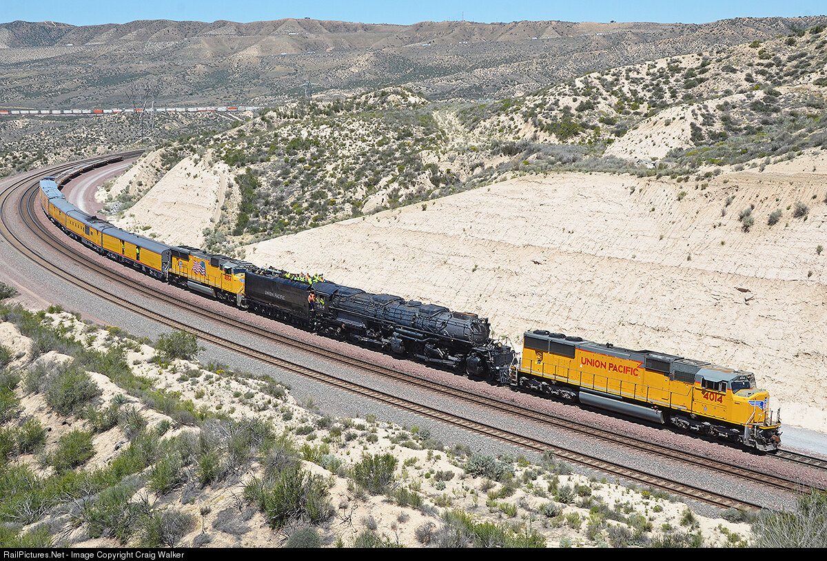  Везёт вагонами что-то тепловоз.  фото: картинки яндекса.