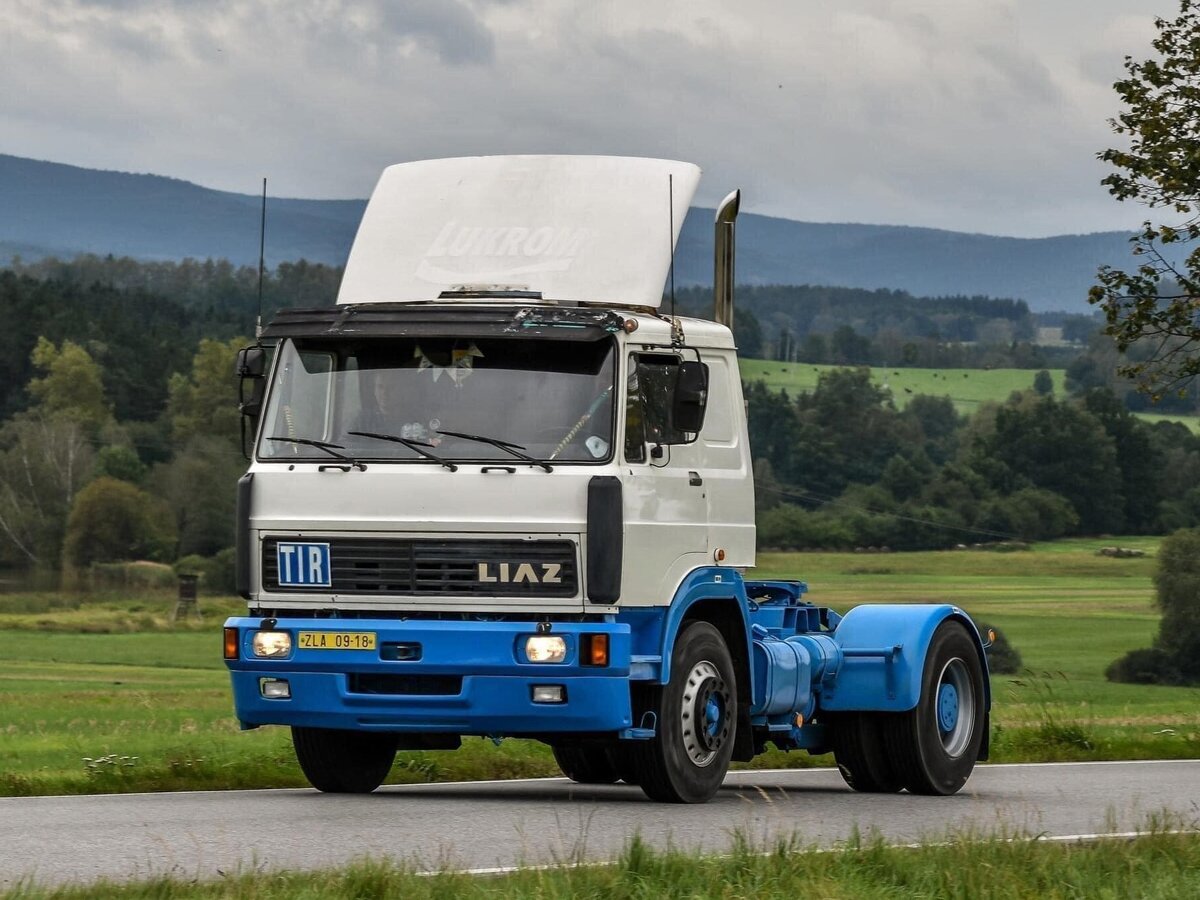 Чешские грузовики LIAZ 100 | Gaz 24 Official ☑️ | Дзен