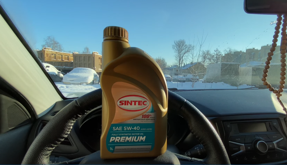 Sintec масло тест. Sintec Premium 5w-40. Синтек 5w40 премиум 9000. Sintec Premium. Масло Sintec 5w40 синтетика.